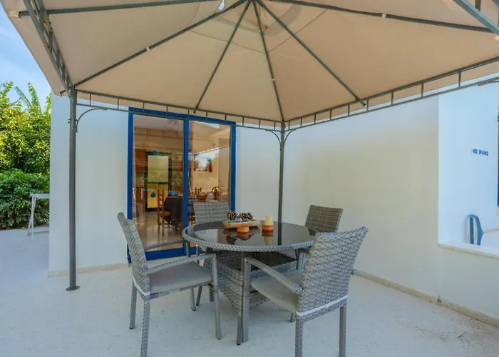 Charoula Exi Large Private Pool Ac Wifi Πόλη