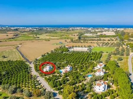 Charoula Exi Large Private Pool Ac Wifi